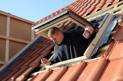 Pose de fenêtres de toit Velux à Moncheaux